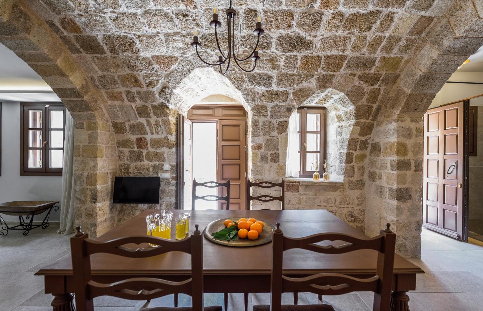 Spanish Knights Inn Rhodes City Exteriör bild