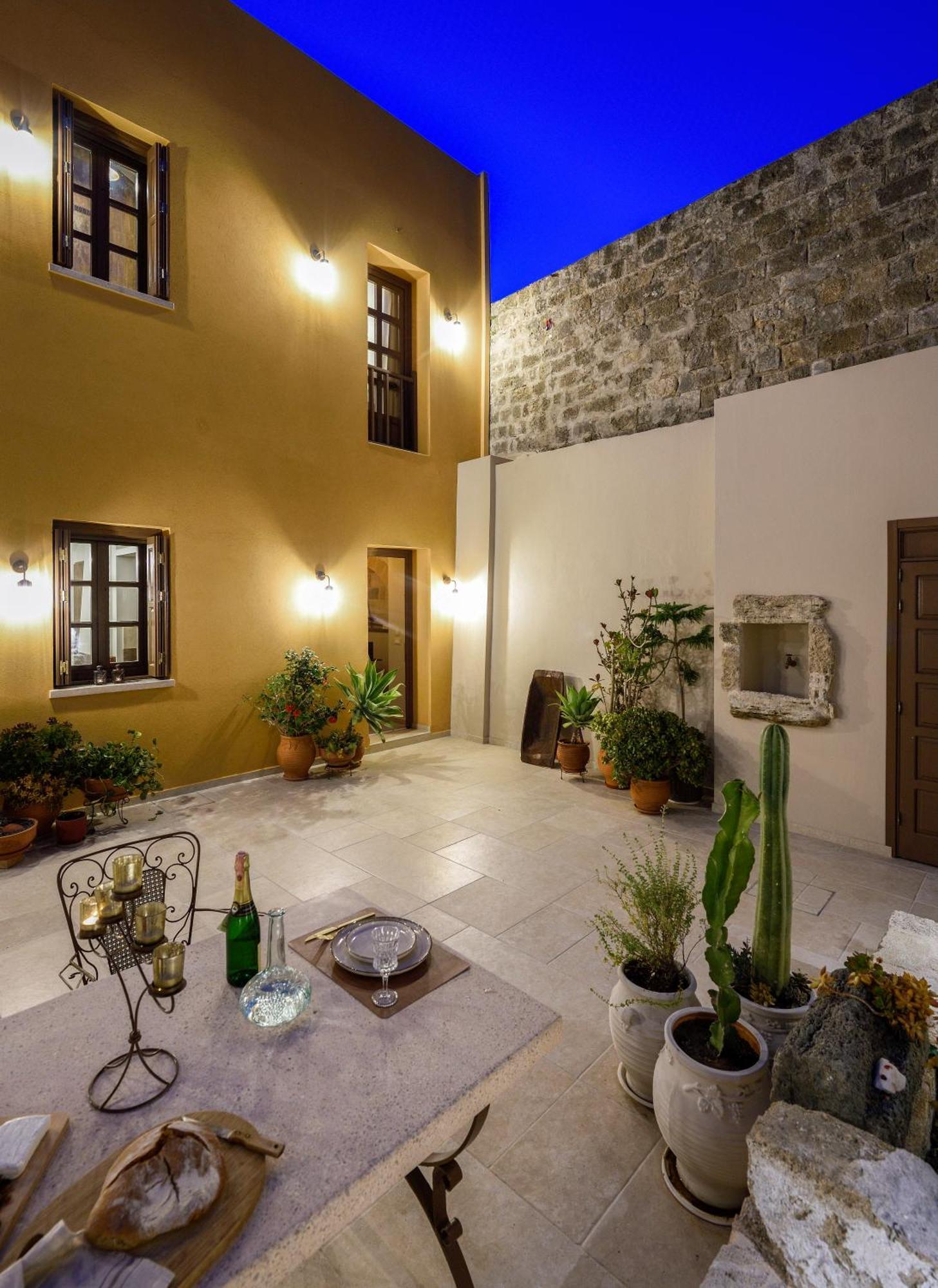 Spanish Knights Inn Rhodes City Exteriör bild