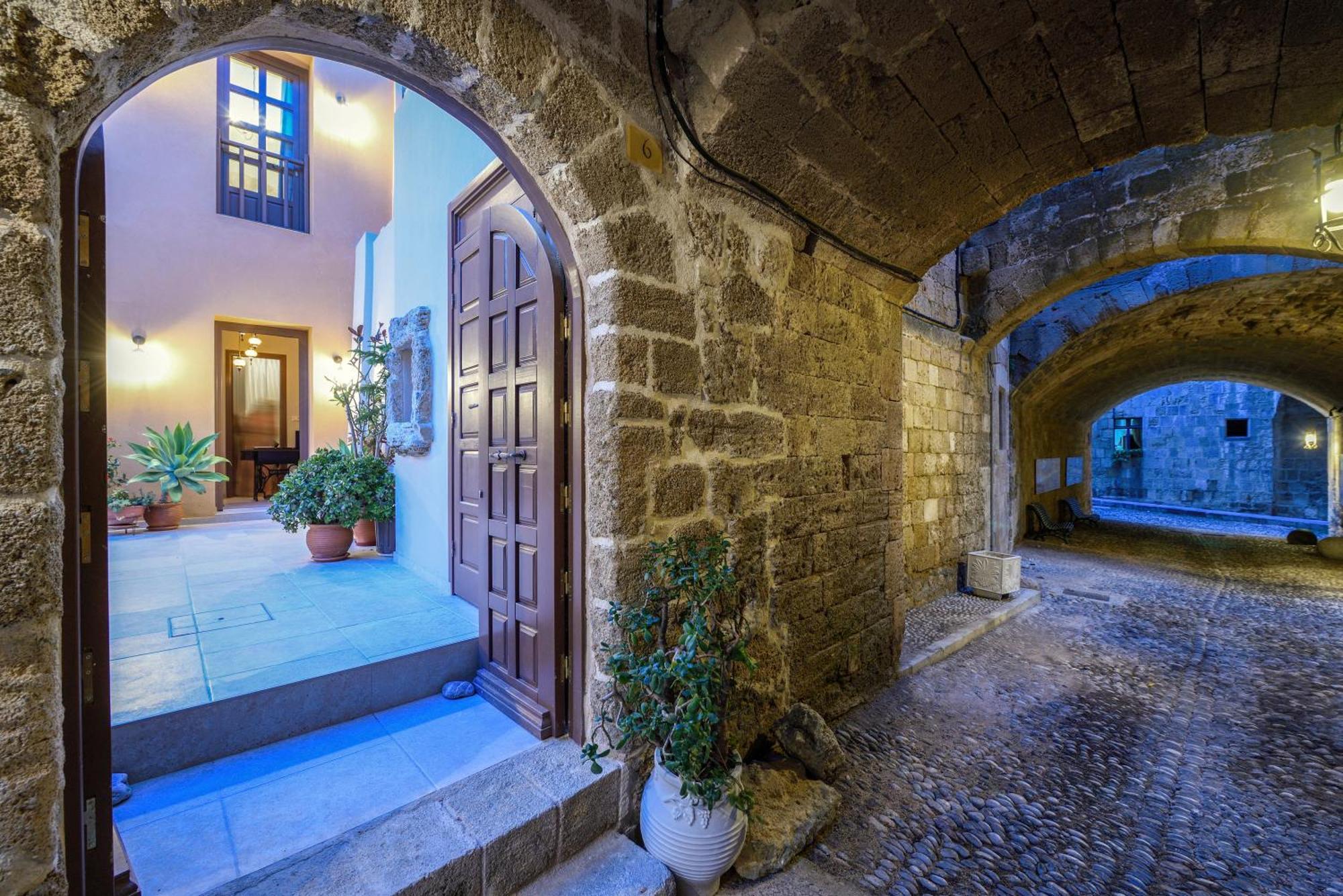 Spanish Knights Inn Rhodes City Exteriör bild